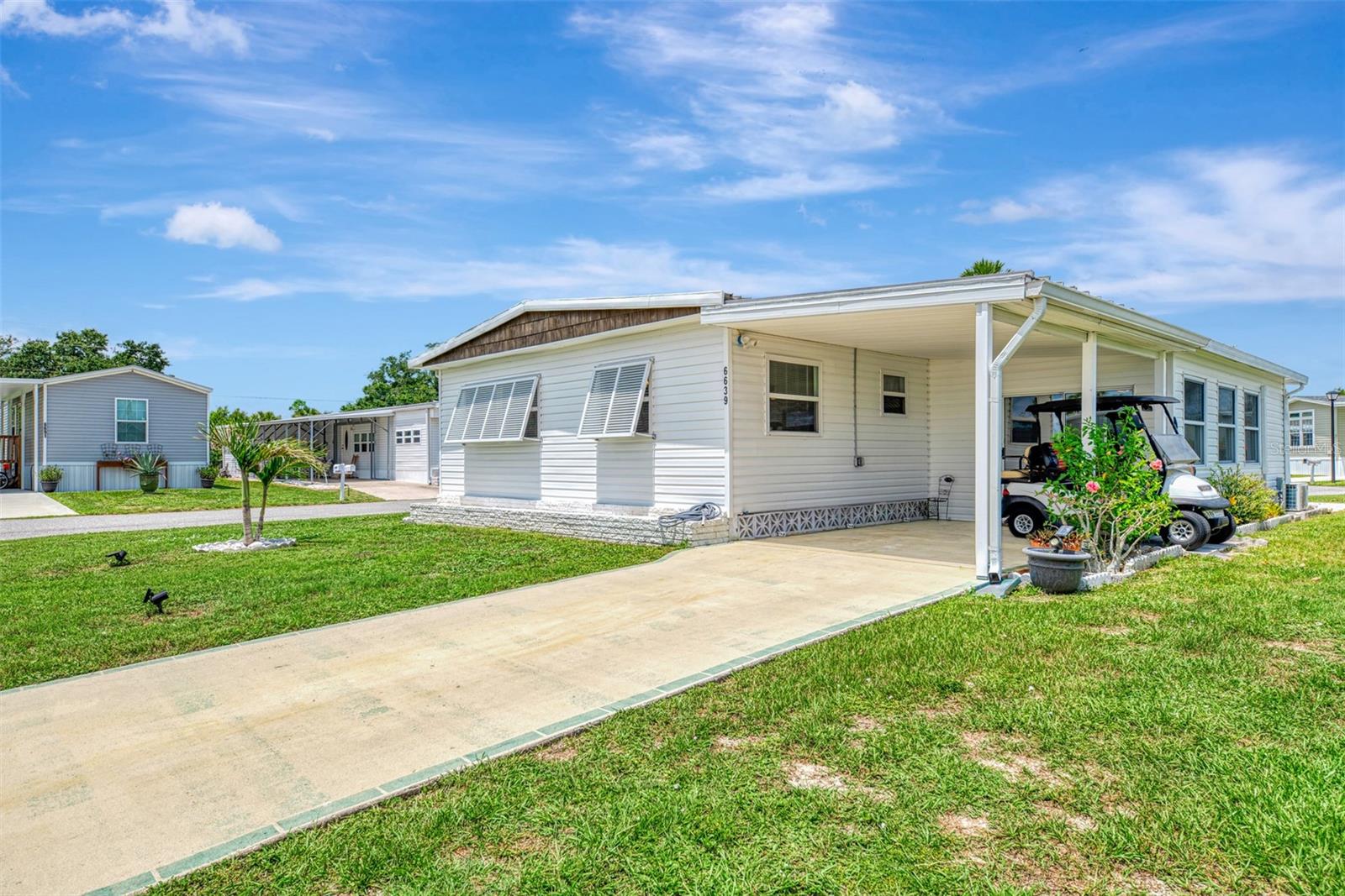 HOLIDAY PARK - Residential