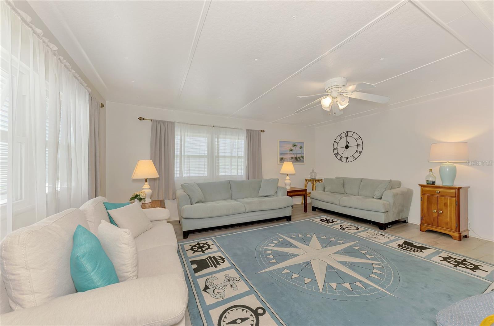HOLIDAY PARK - Residential