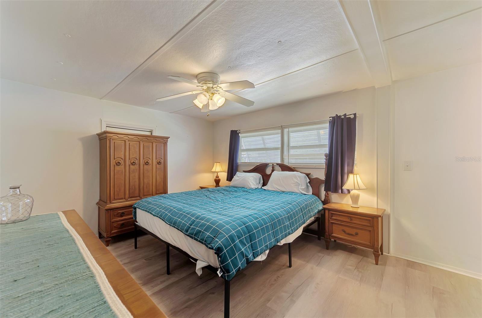 HOLIDAY PARK - Residential
