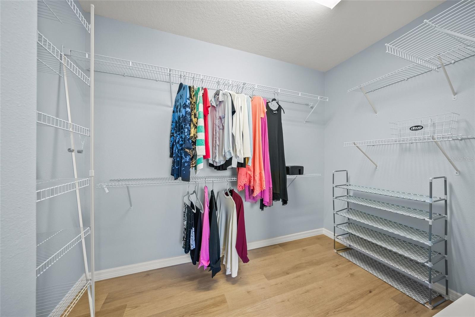LAUREL MEADOWS - Residential