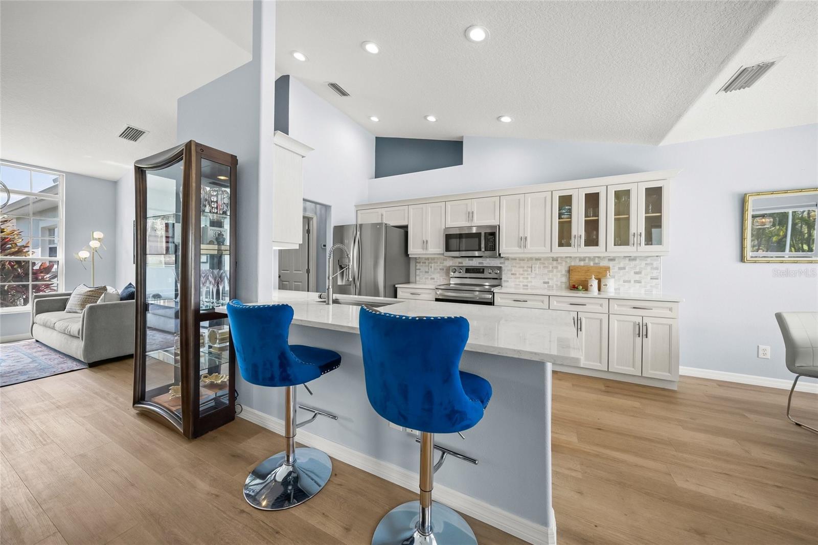 LAUREL MEADOWS - Residential