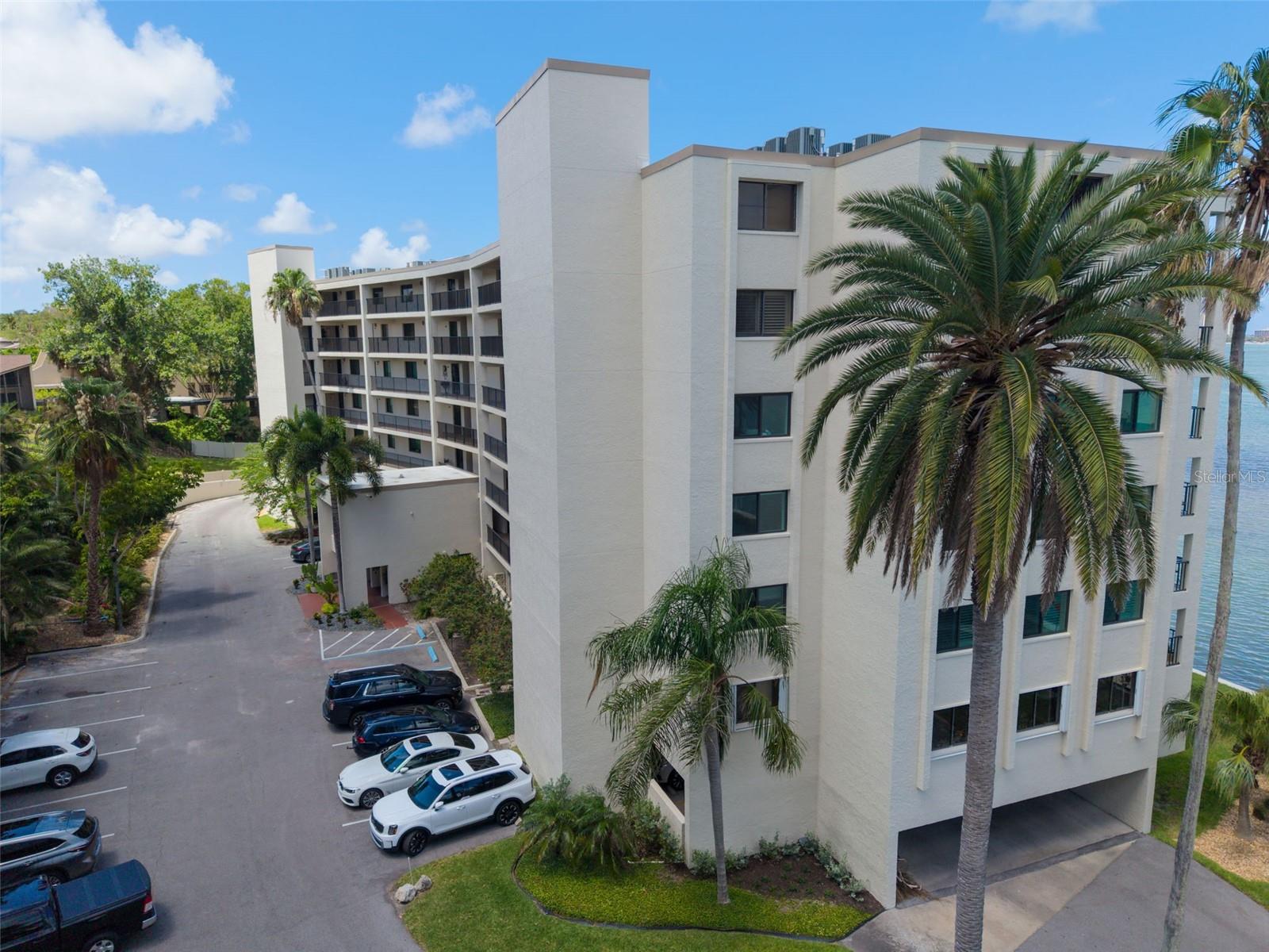 VIEWPOINT-ON-THE-BAY CONDO - Residential