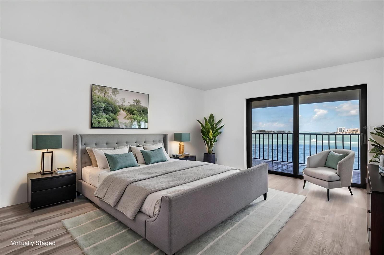 VIEWPOINT-ON-THE-BAY CONDO - Residential