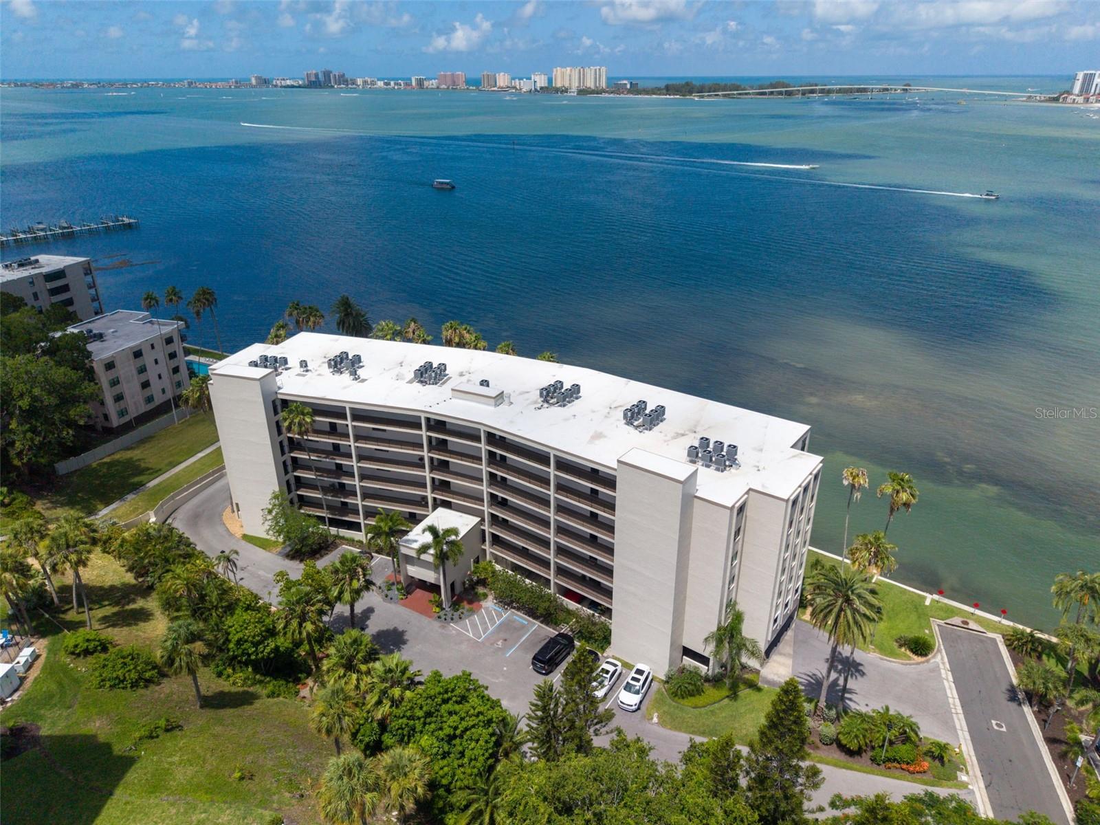 VIEWPOINT-ON-THE-BAY CONDO - Residential