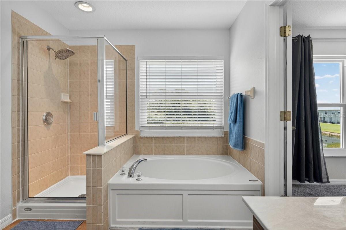 TOWNHOMES OF BAY PORT COLONY - Residential