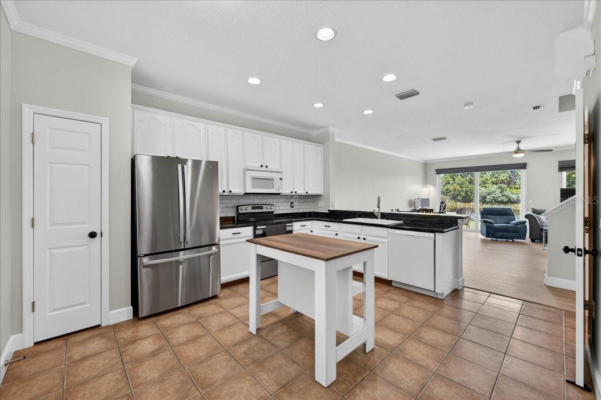 TOWNHOMES OF BAY PORT COLONY - Residential