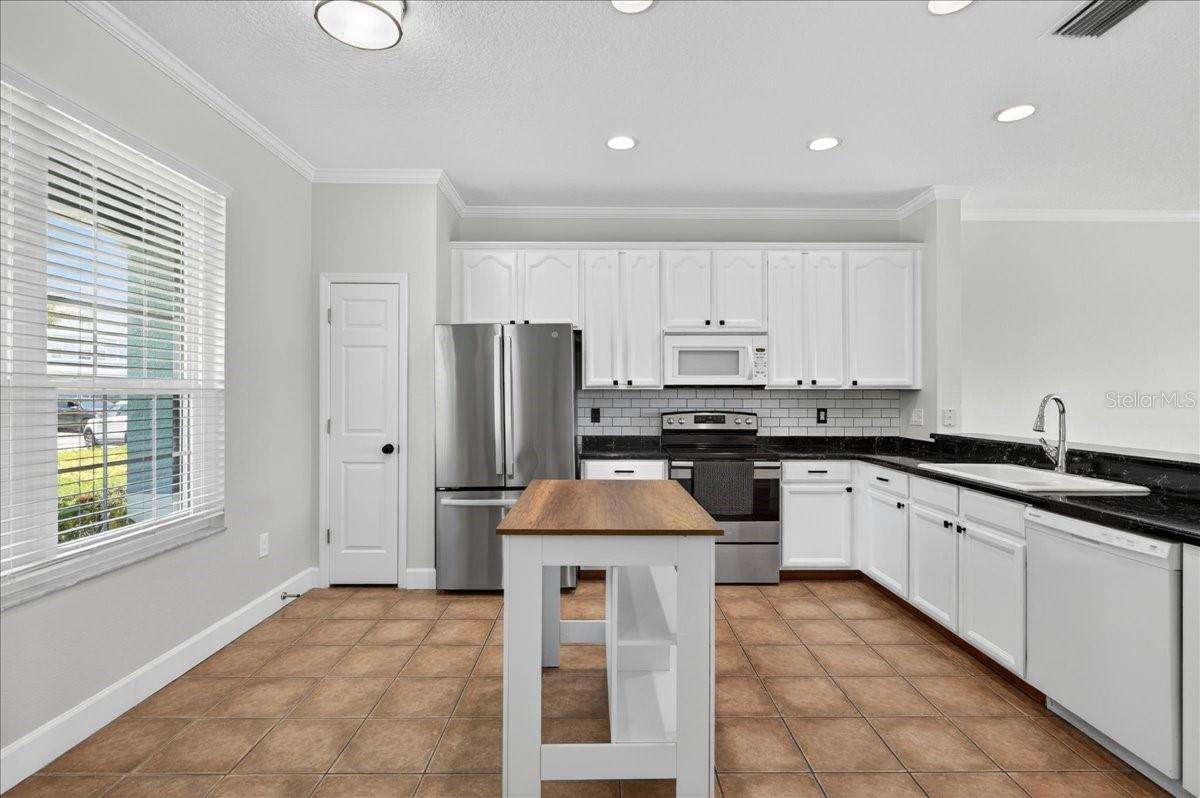 TOWNHOMES OF BAY PORT COLONY - Residential