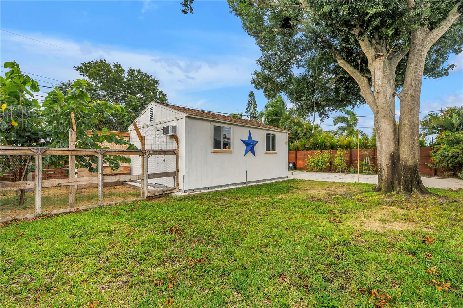 SNELL SHORES - Residential