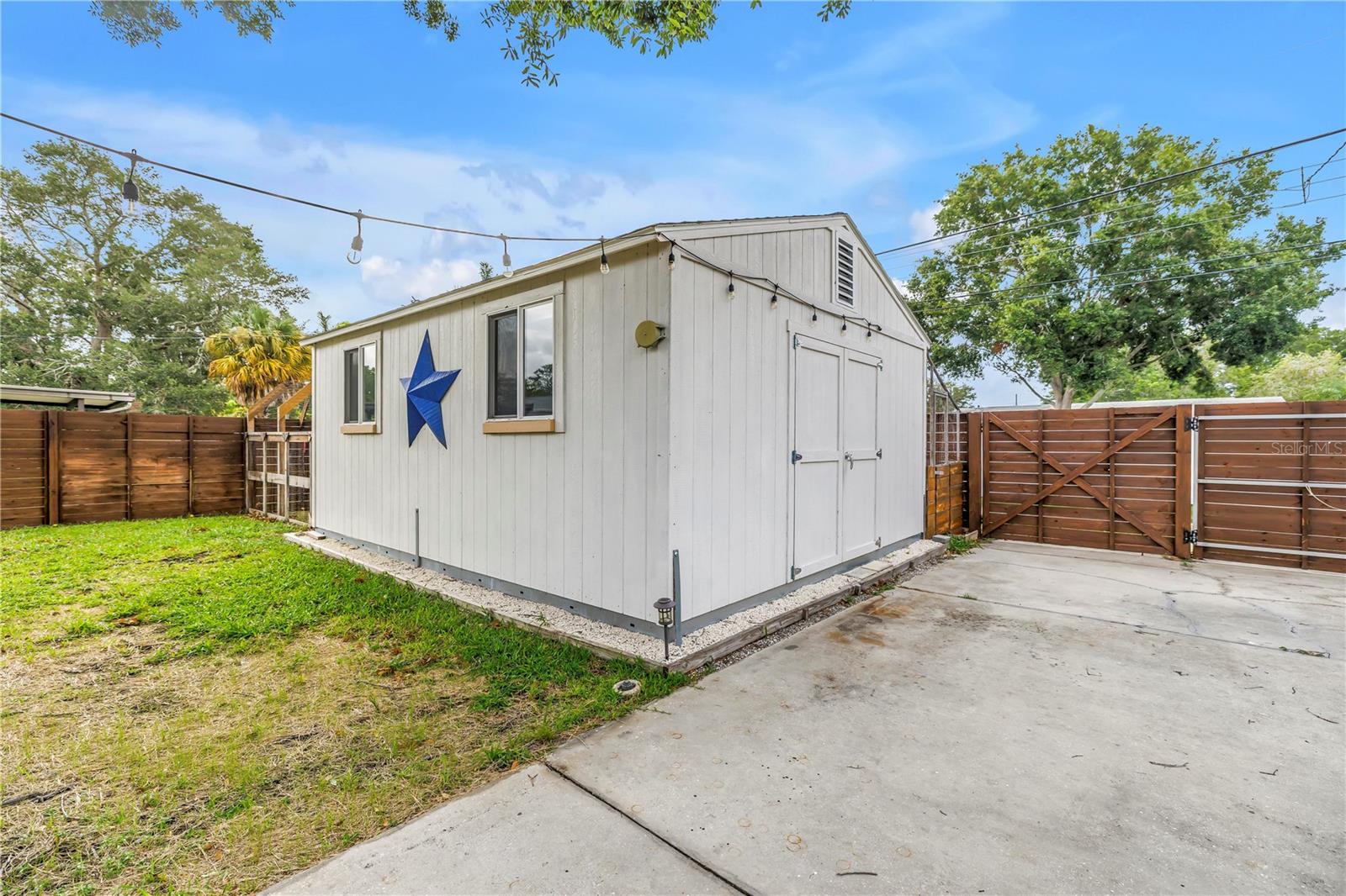 SNELL SHORES - Residential