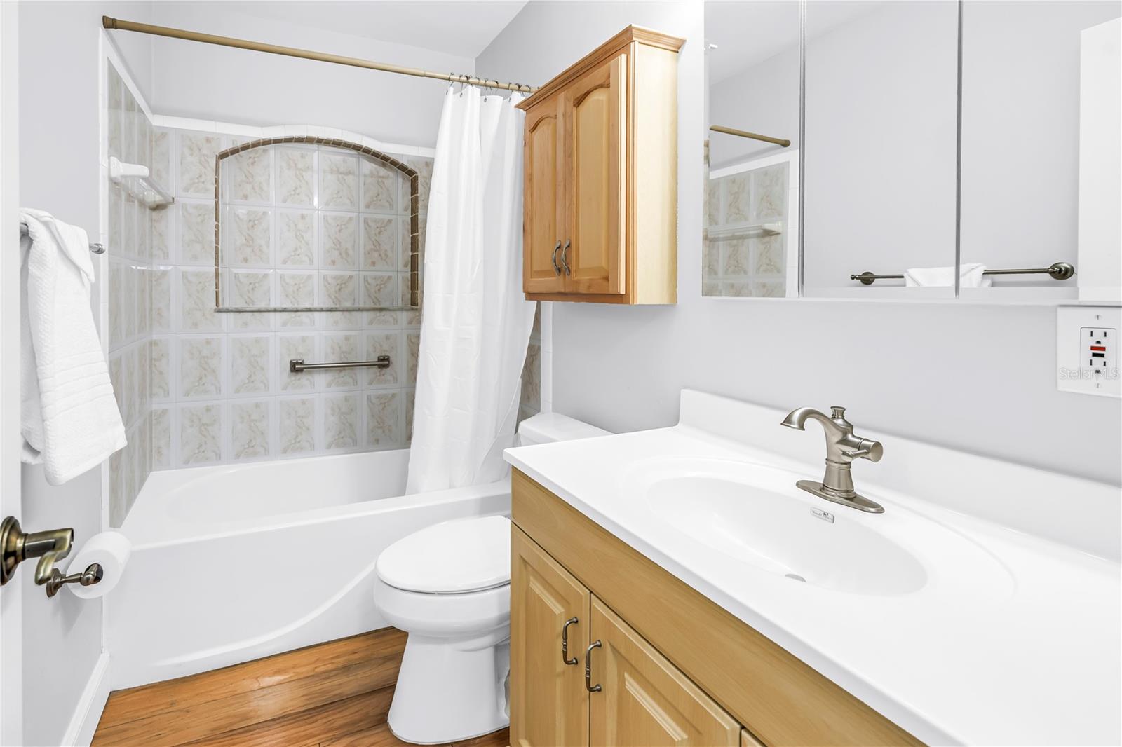 SNELL SHORES - Residential