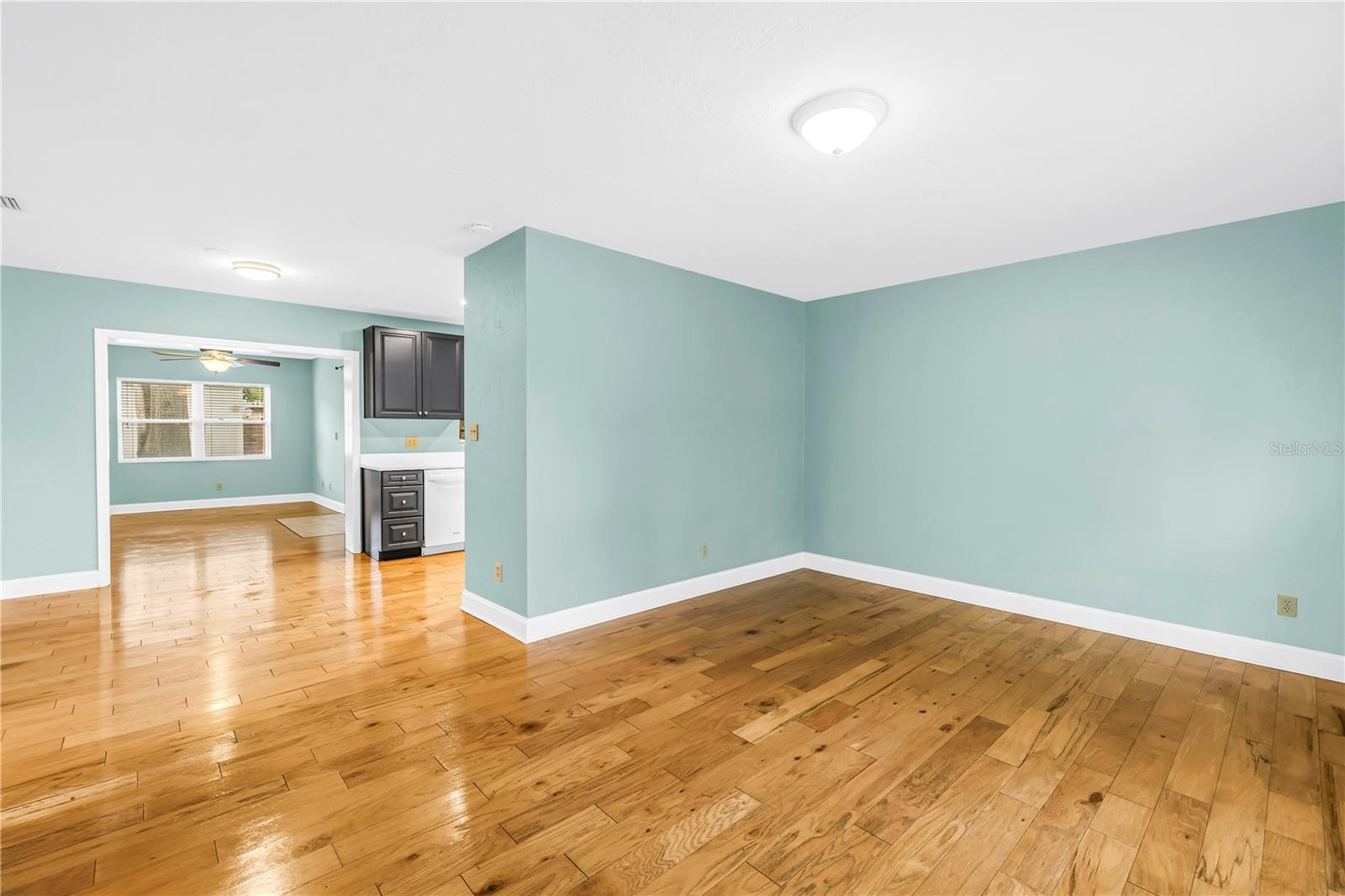 SNELL SHORES - Residential