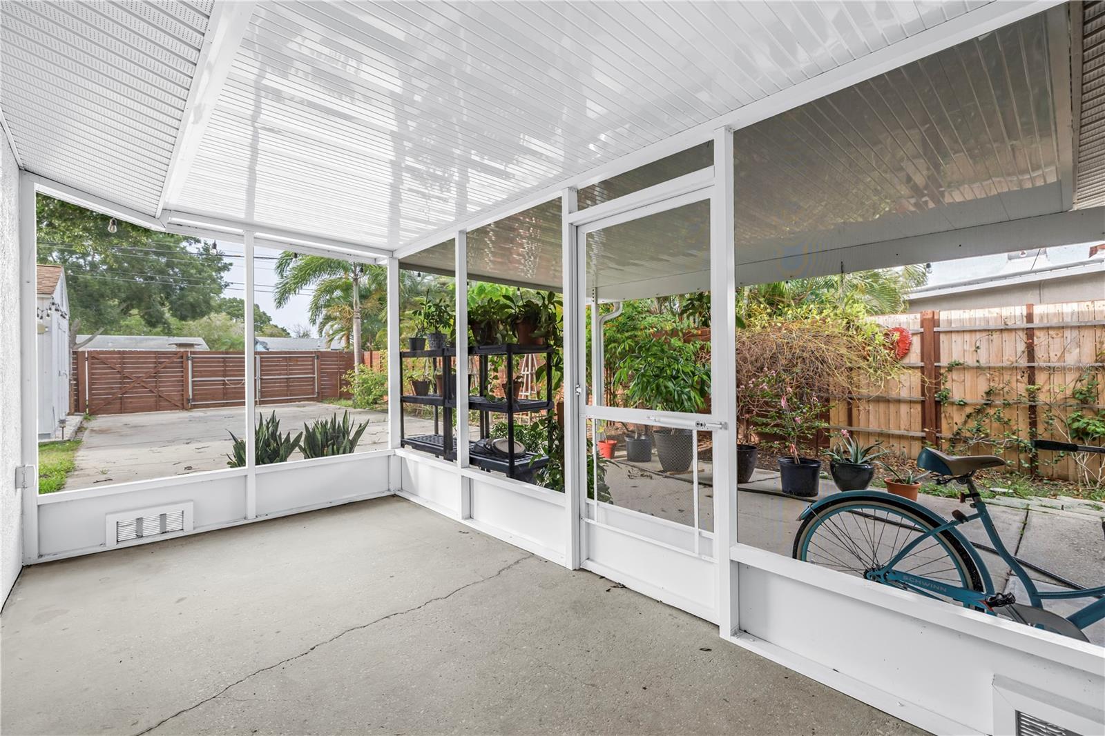 SNELL SHORES - Residential