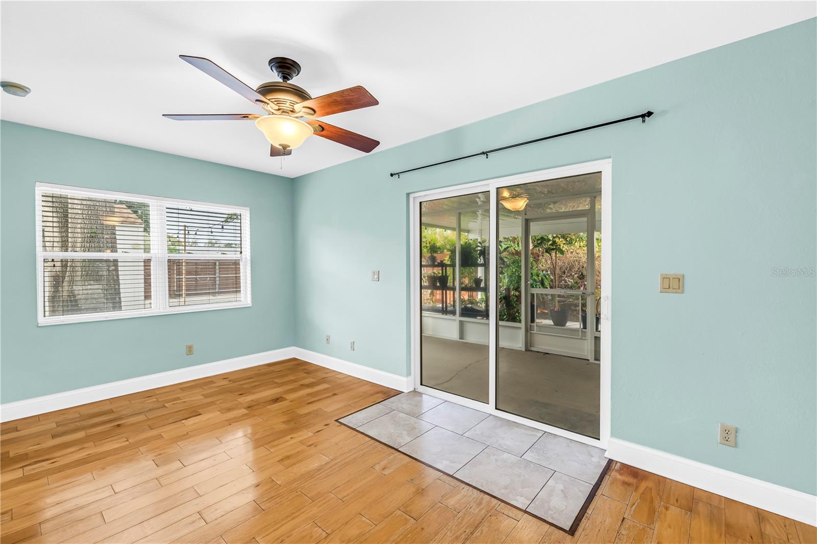 SNELL SHORES - Residential