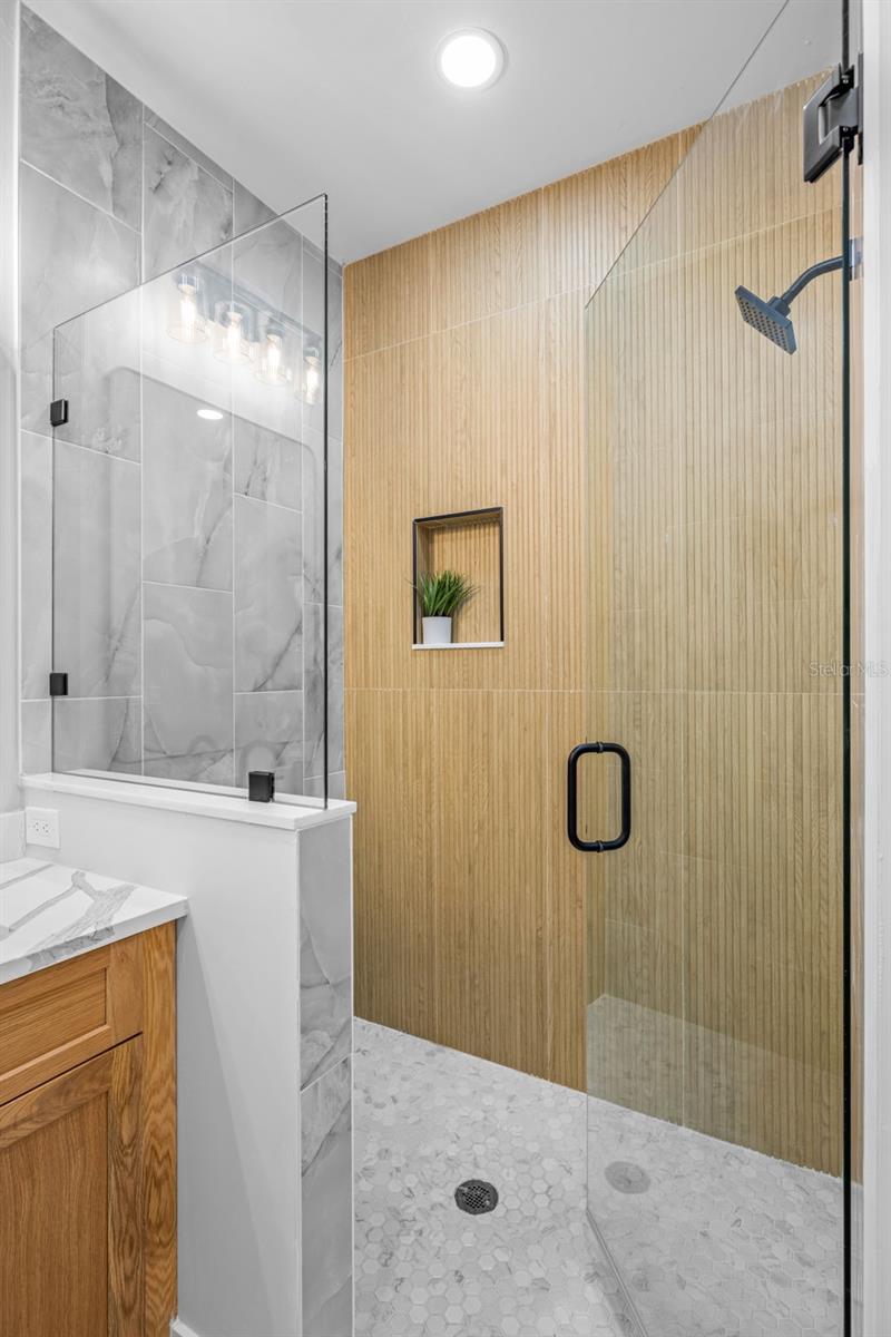 WESTSHORE PALMS - Residential