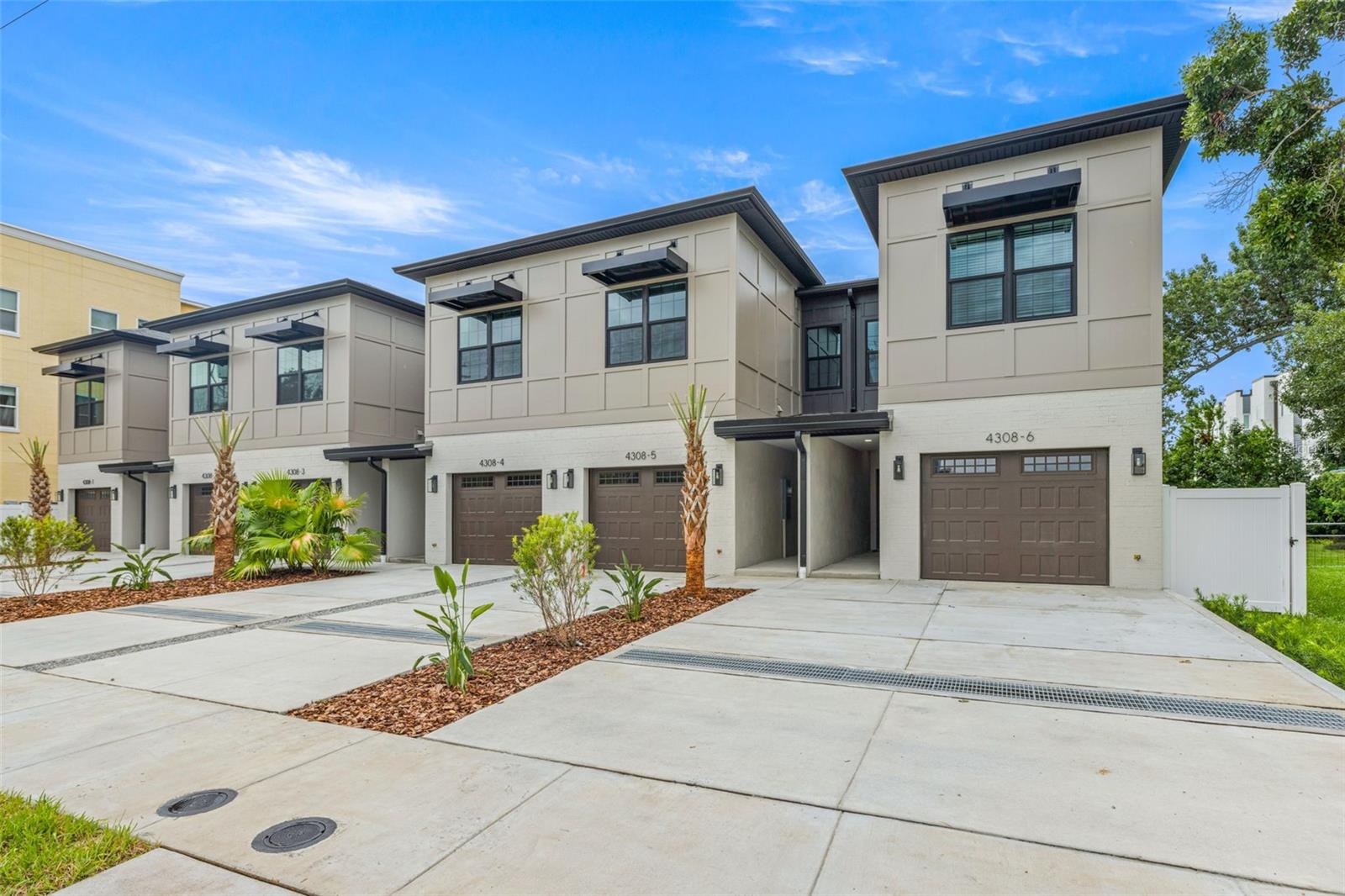WESTSHORE PALMS - Residential