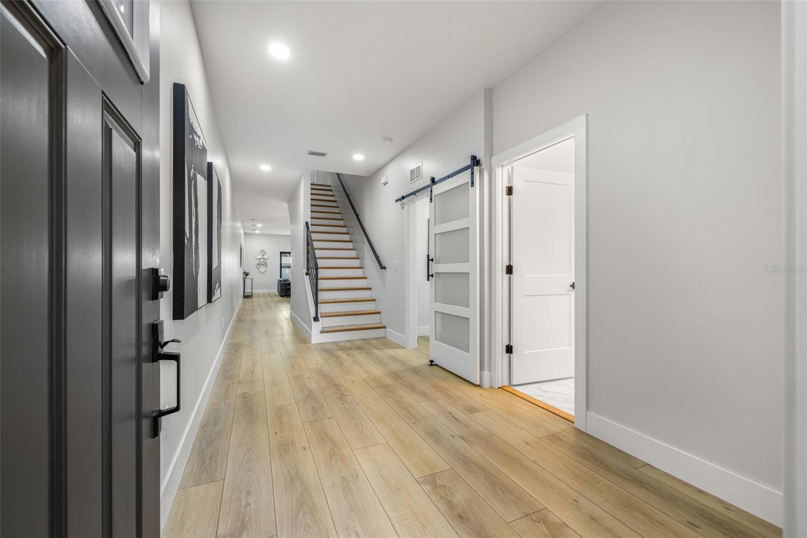 WESTSHORE PALMS - Residential