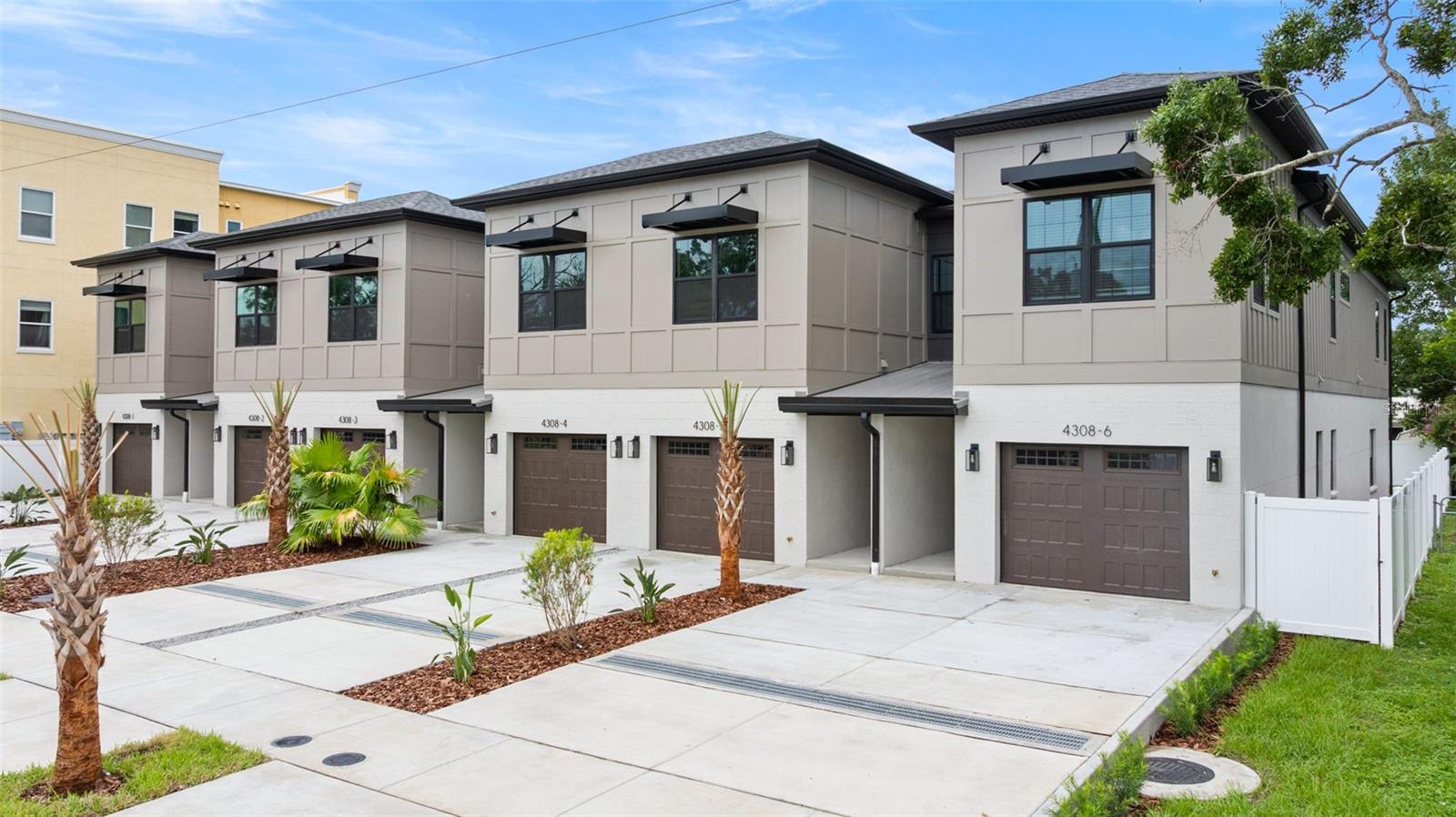 WESTSHORE PALMS - Residential