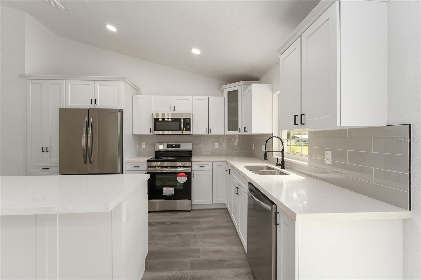 BELLEVIEW HEIGHTS ESTATES - Residential