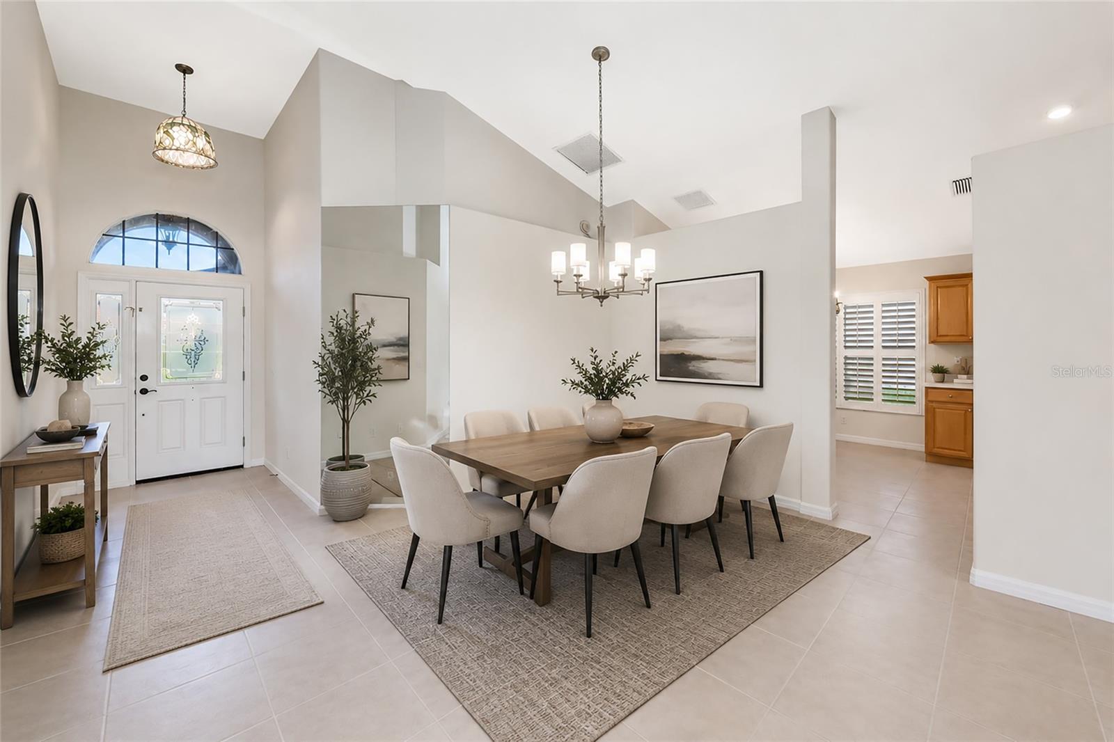 THE HAMPTONS - Residential
