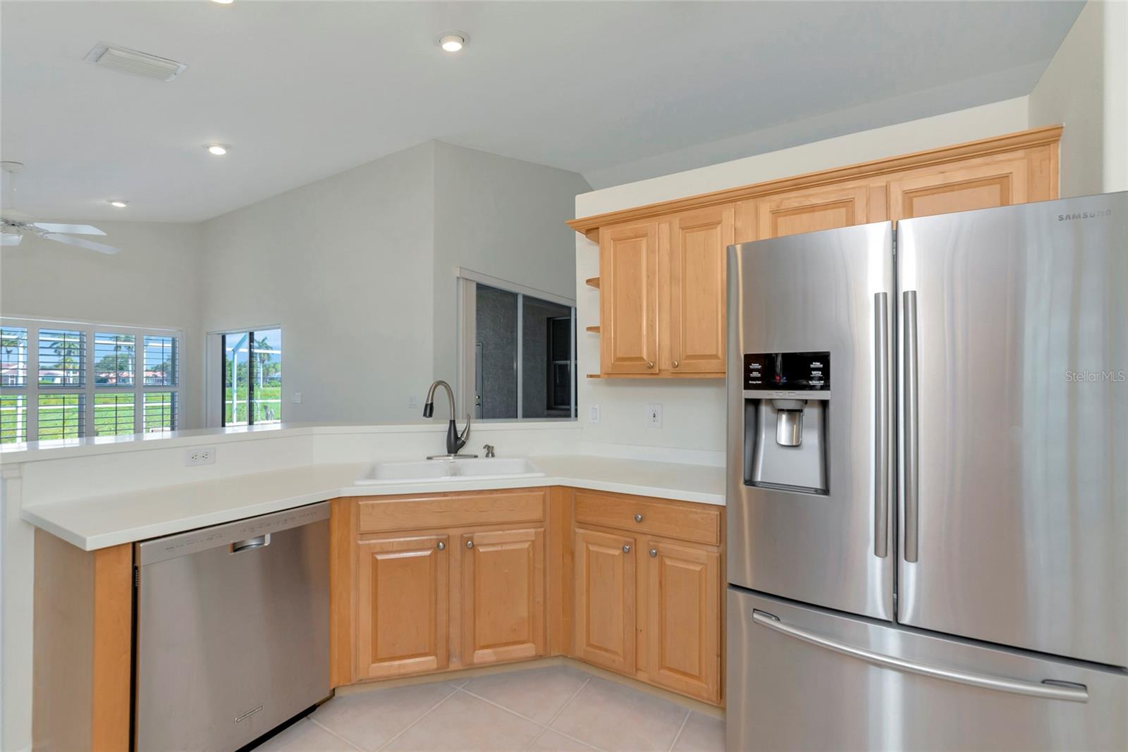 THE HAMPTONS - Residential