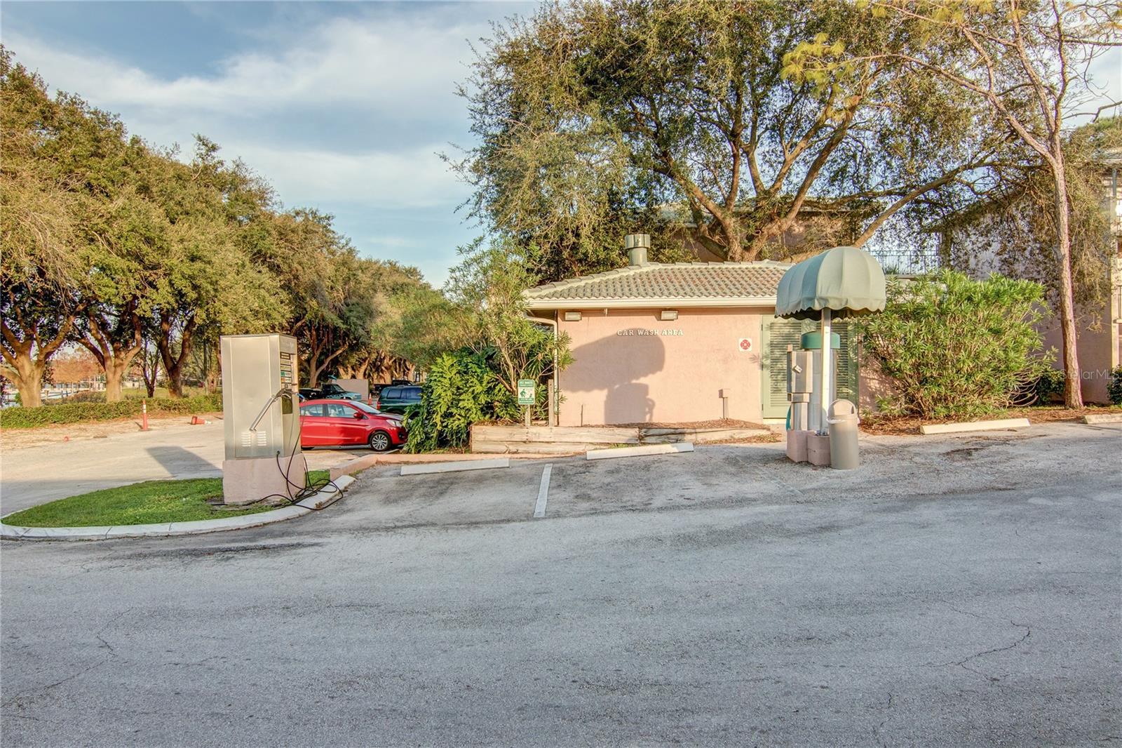 WATERSIDE AT CRANES ROOST A CONDO COMMUNITY - Residential