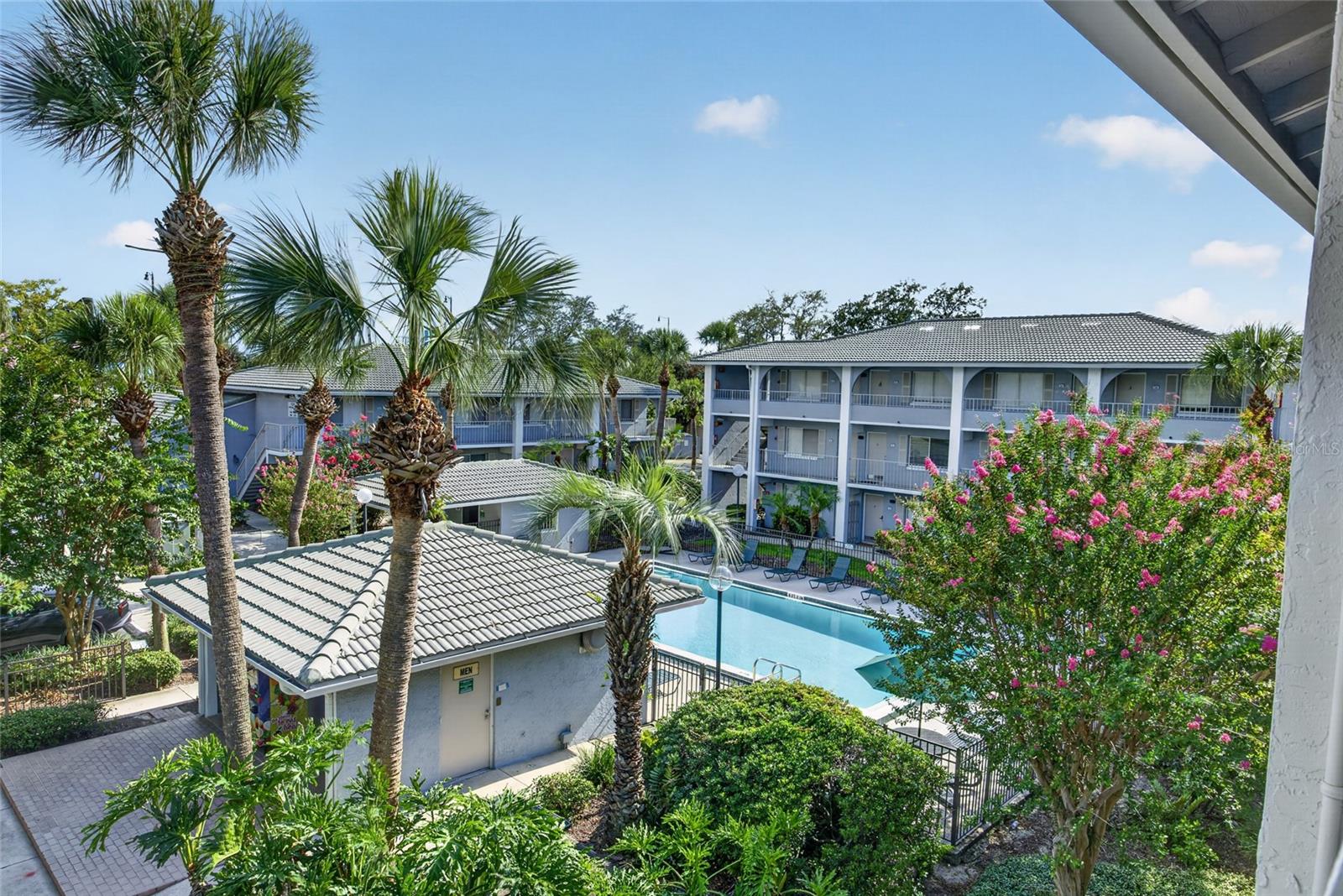 WATERSIDE AT CRANES ROOST A CONDO COMMUNITY - Residential
