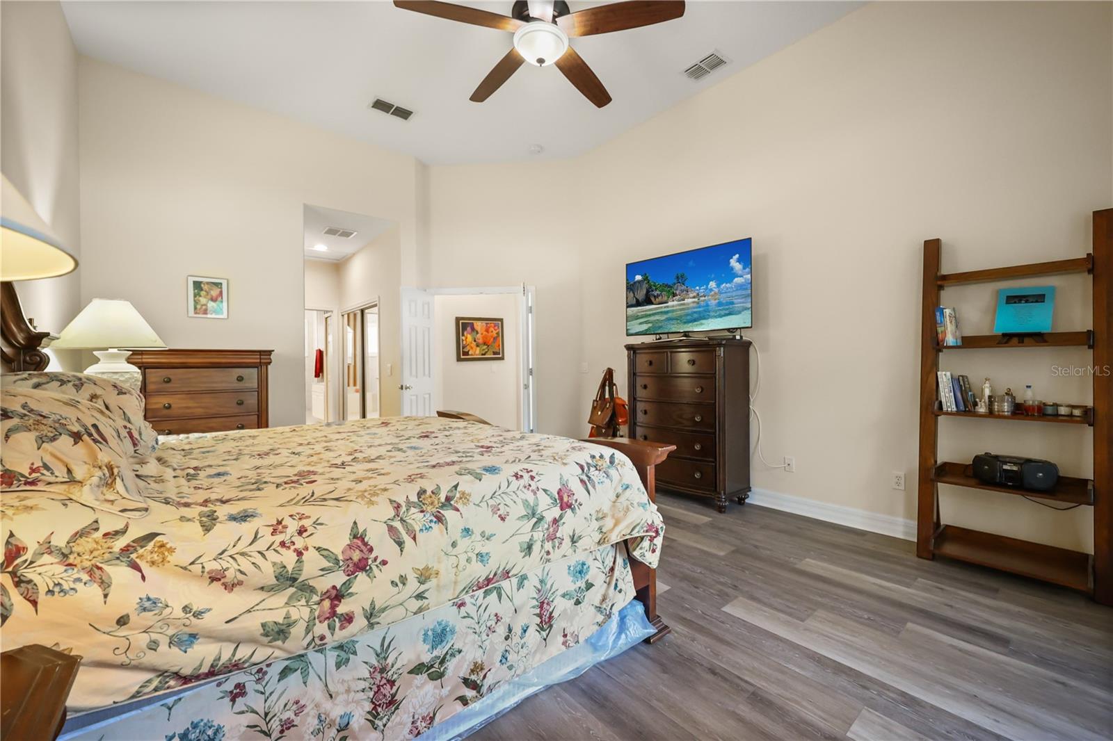 DEARCROFT AT LEGENDS - Residential