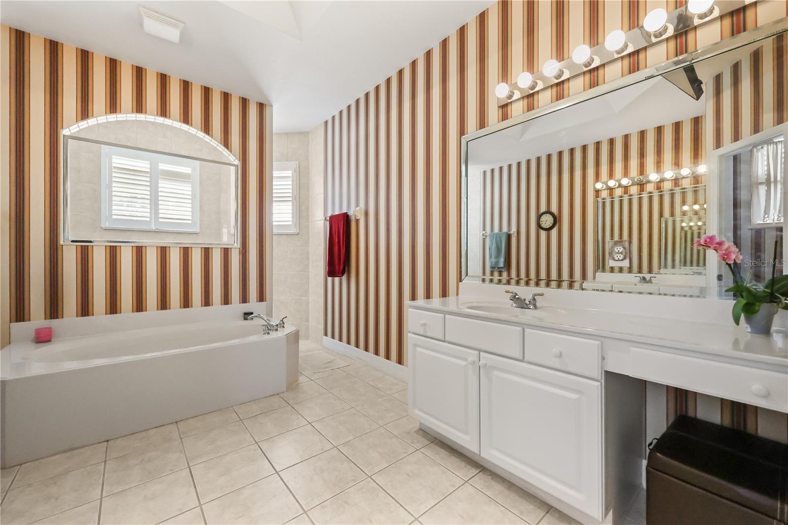 DEARCROFT AT LEGENDS - Residential