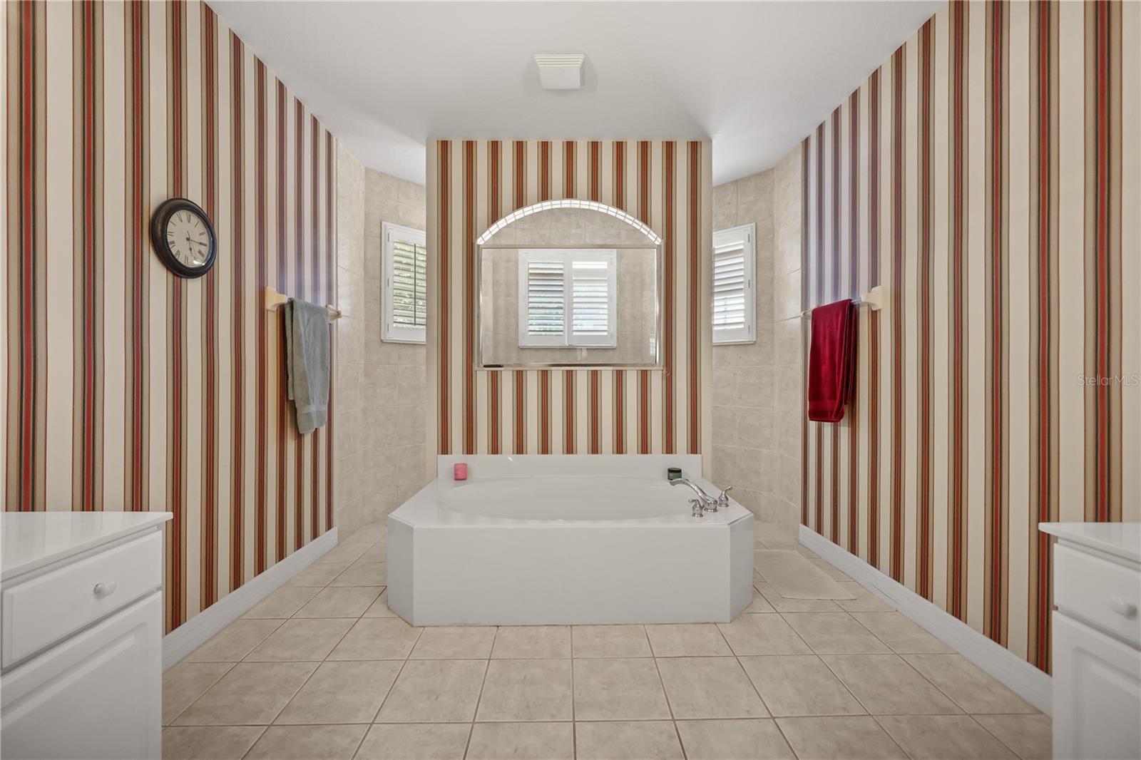 DEARCROFT AT LEGENDS - Residential