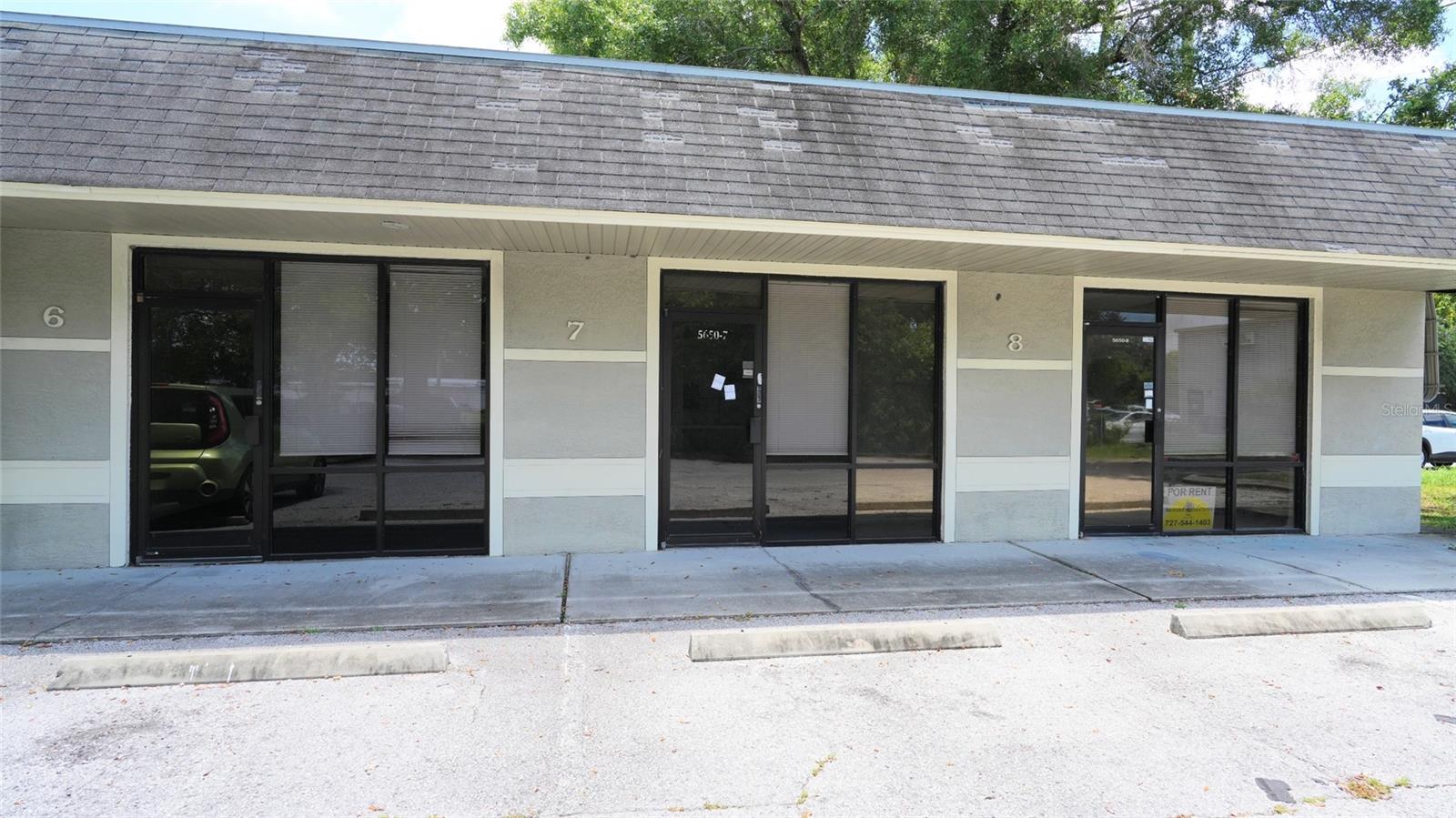 PINELLAS PARK - Commercial Lease