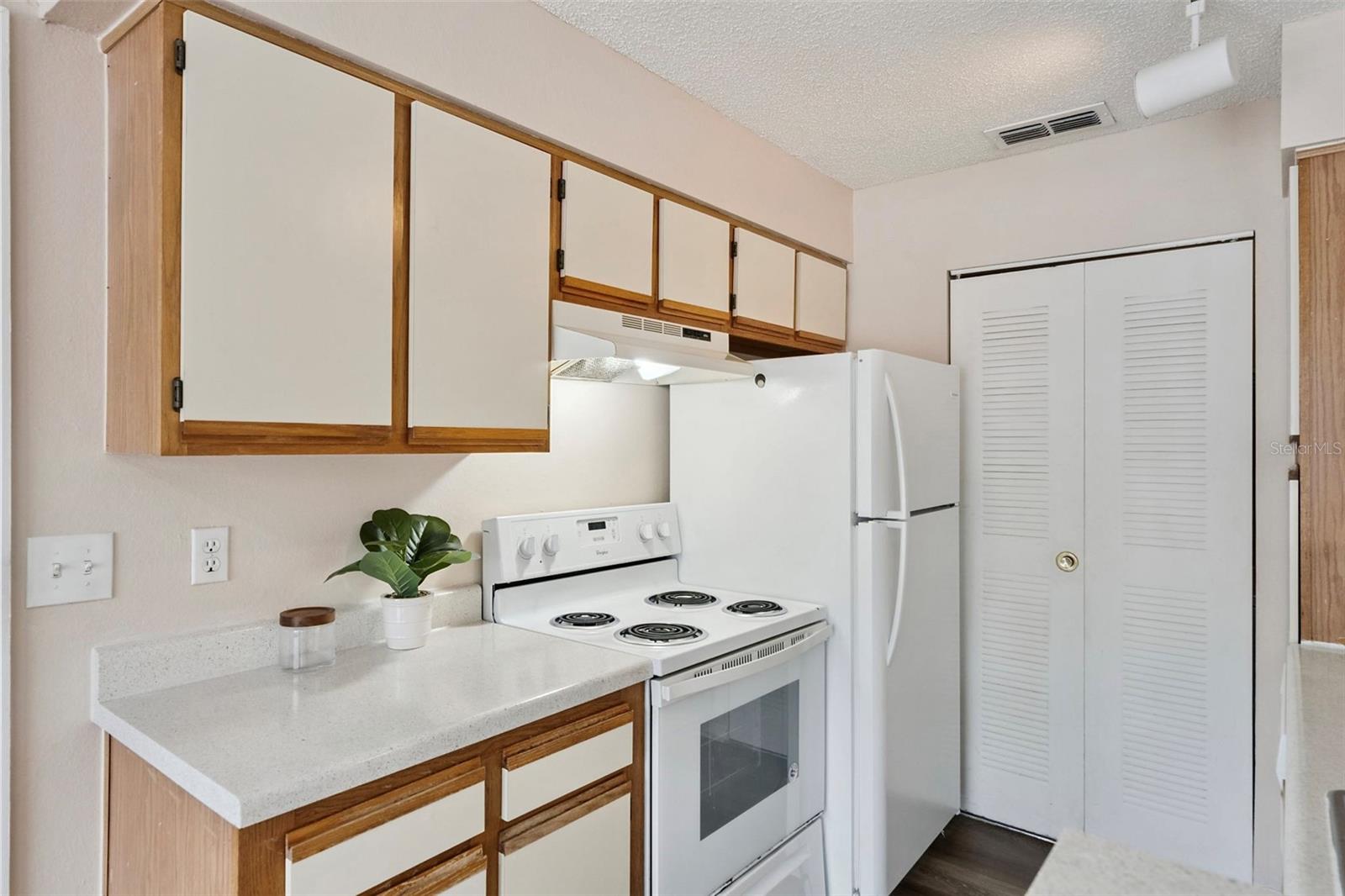 TRADEWINDS - Residential