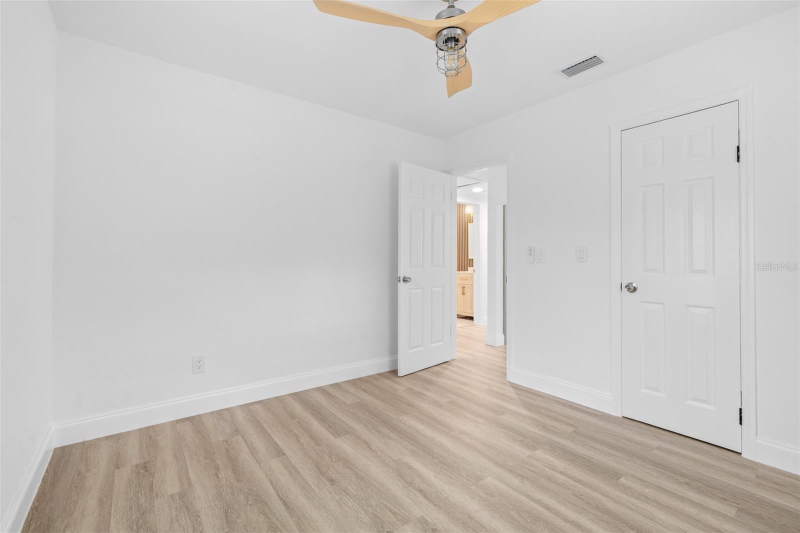 WELSHS LAKEVIEW - Residential