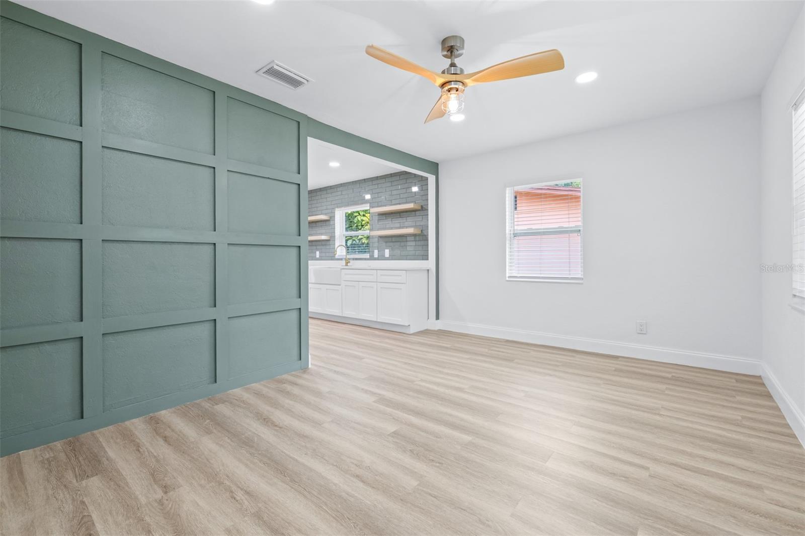 WELSHS LAKEVIEW - Residential