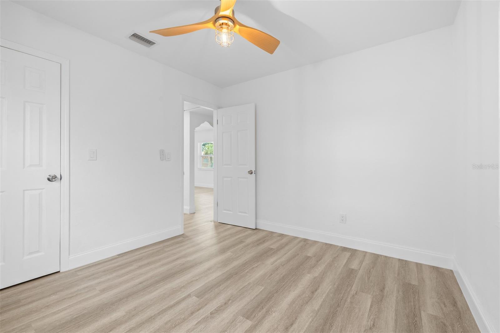WELSHS LAKEVIEW - Residential