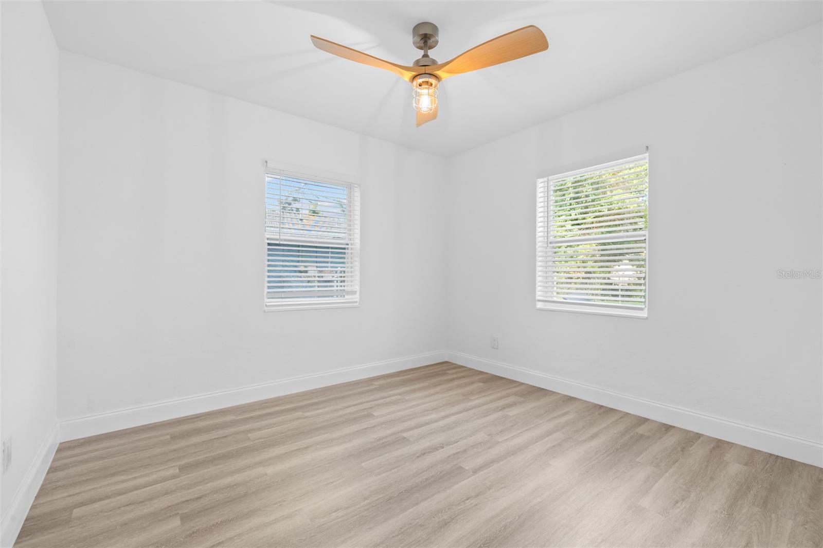 WELSHS LAKEVIEW - Residential