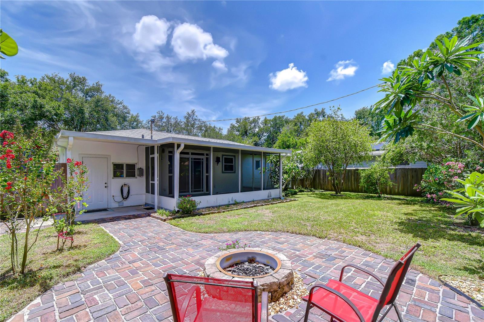 HOELDTKE GROVE SUB - Residential