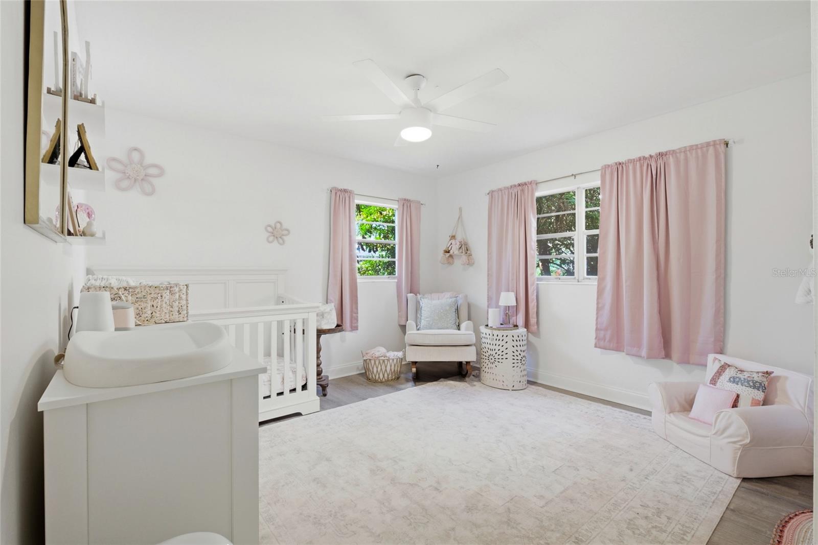 COLLEGE PARK ARMS CONDO - Residential