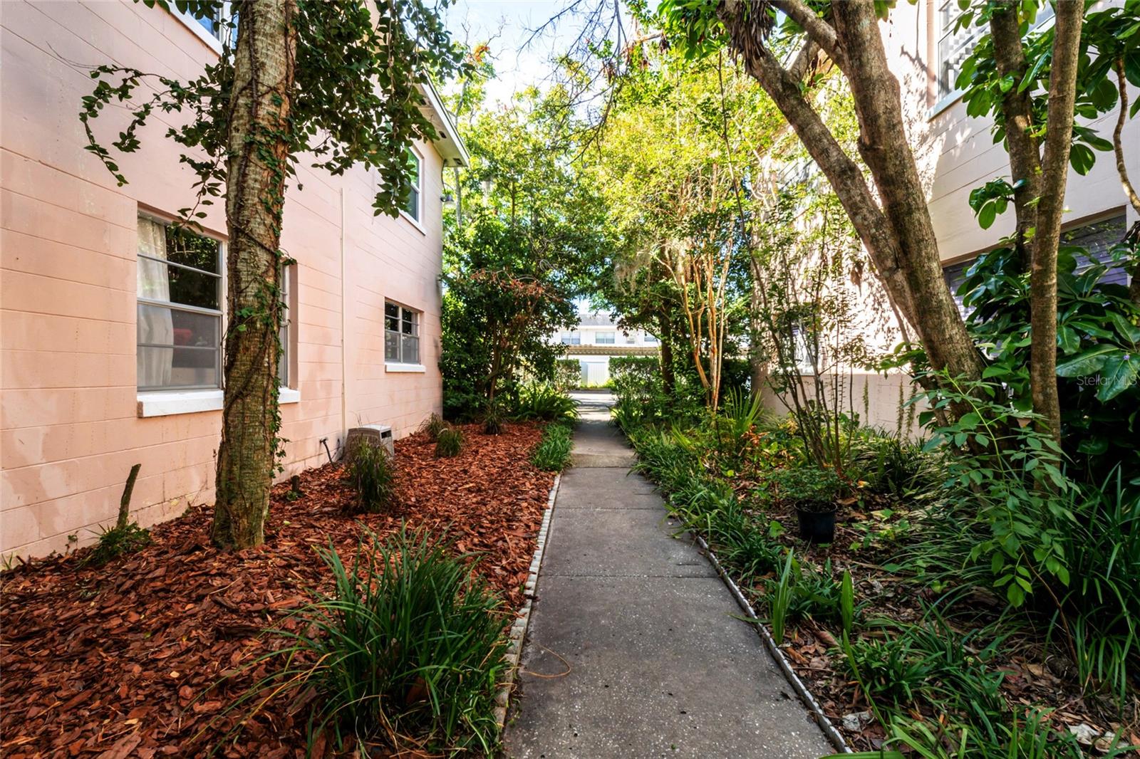 COLLEGE PARK ARMS CONDO - Residential