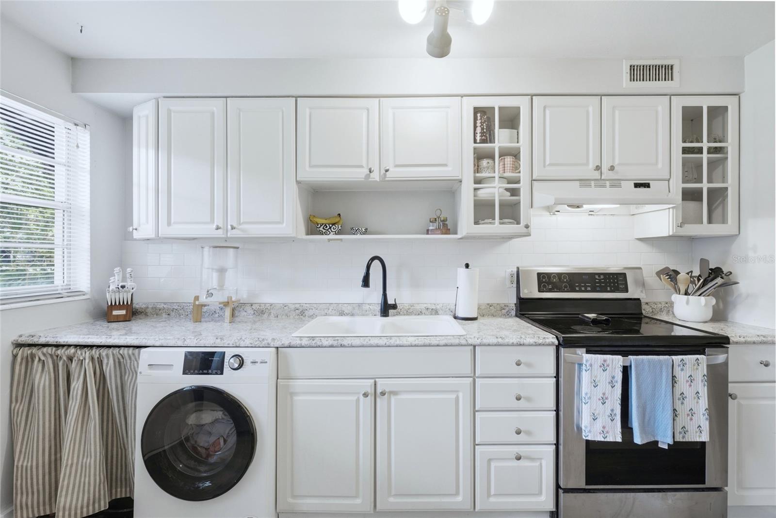COLLEGE PARK ARMS CONDO - Residential