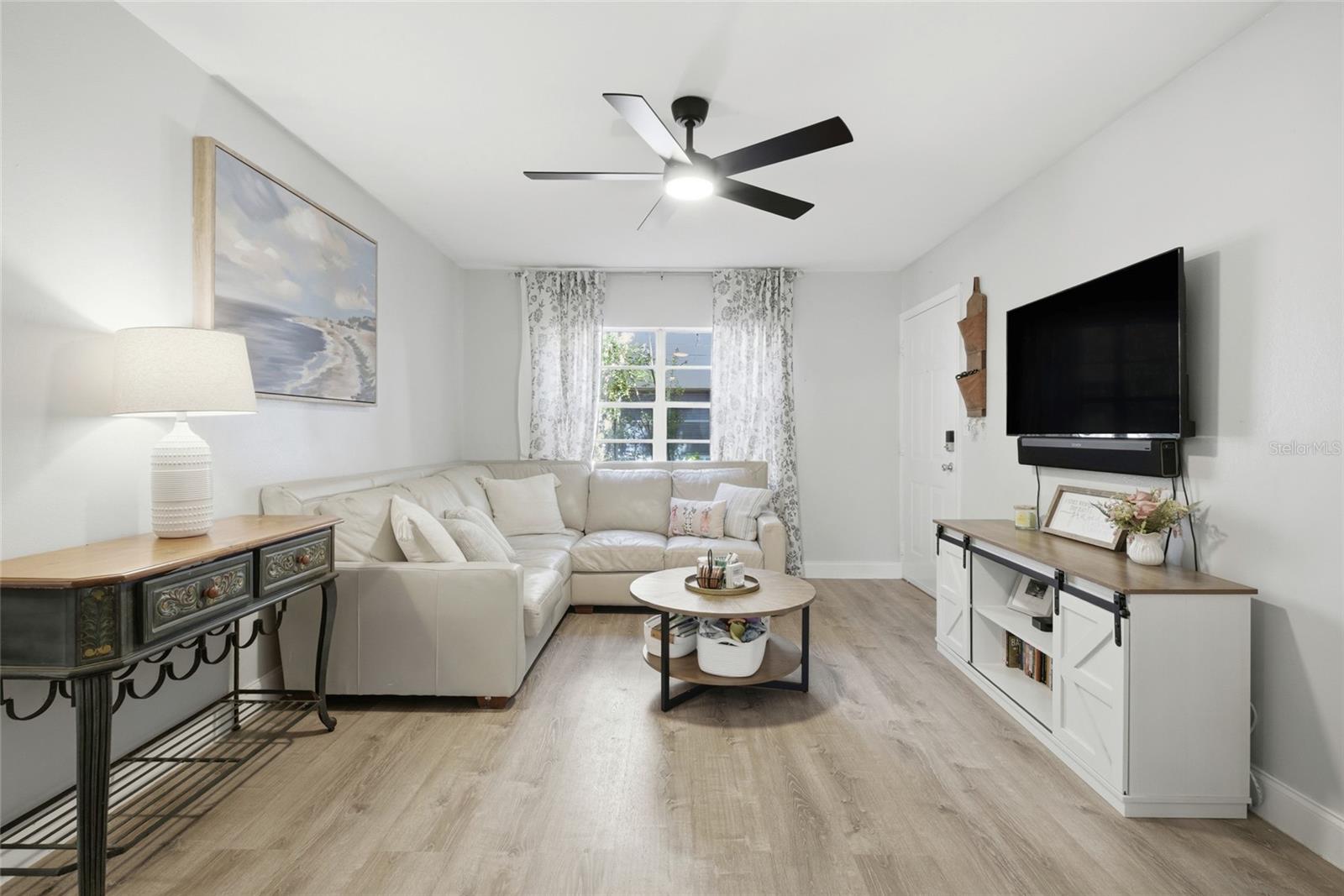 COLLEGE PARK ARMS CONDO - Residential