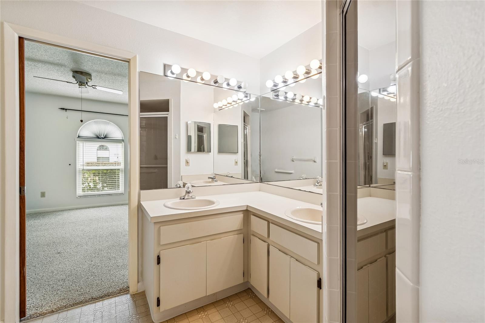 CLUB VILLAS CONDO - Residential