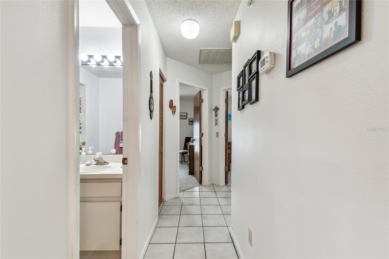 CLUB VILLAS CONDO - Residential