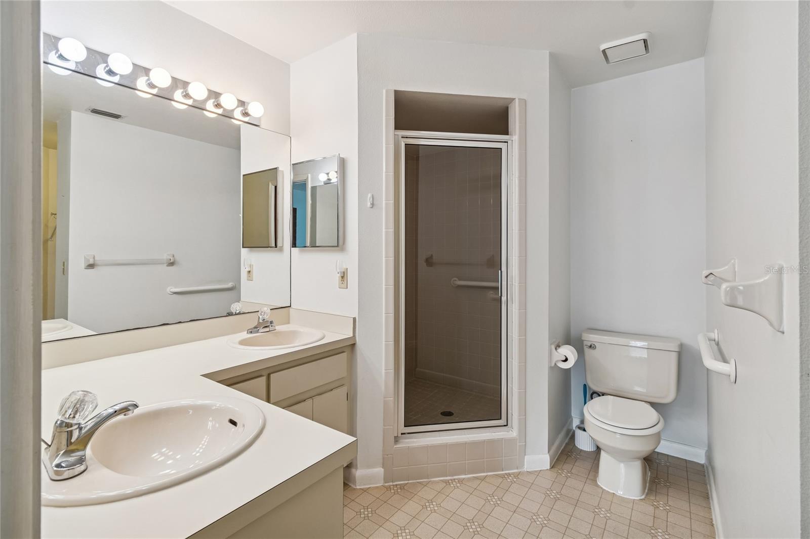 CLUB VILLAS CONDO - Residential