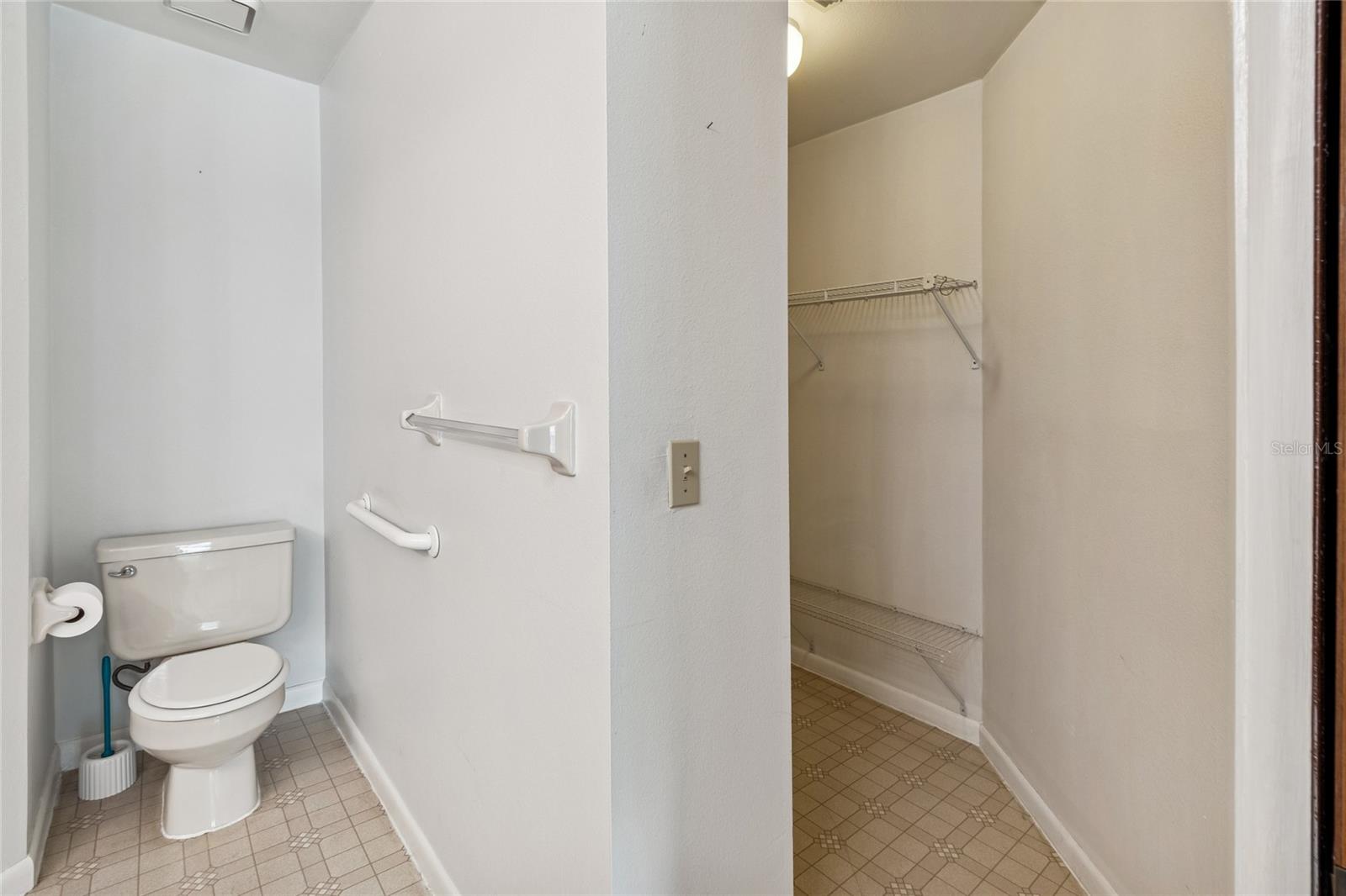 CLUB VILLAS CONDO - Residential