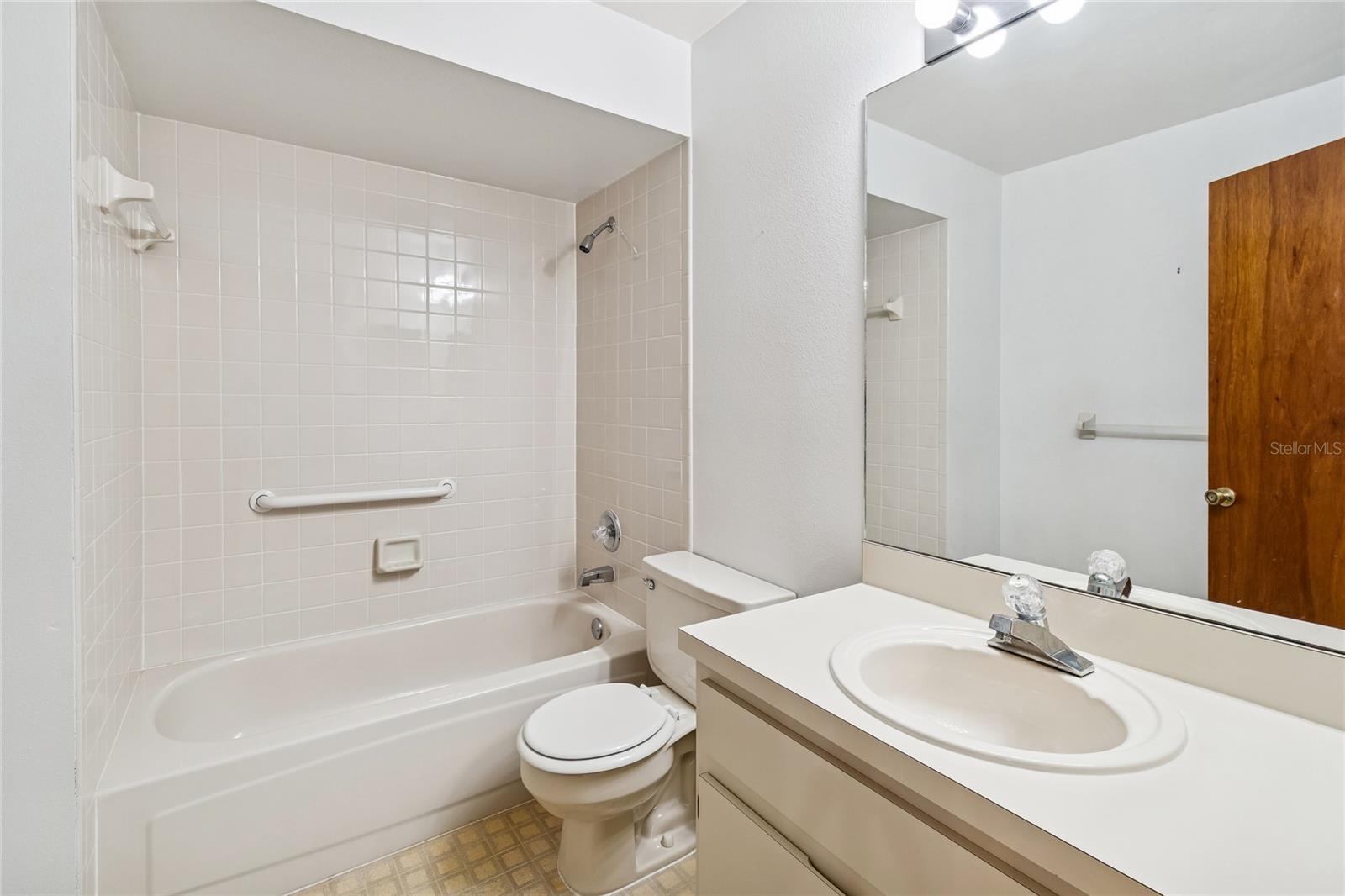 CLUB VILLAS CONDO - Residential
