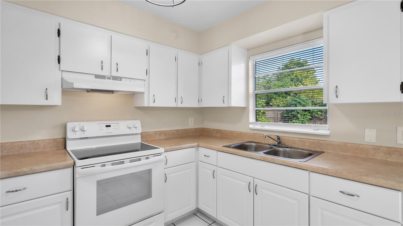 CAREFREE COVE - Residential