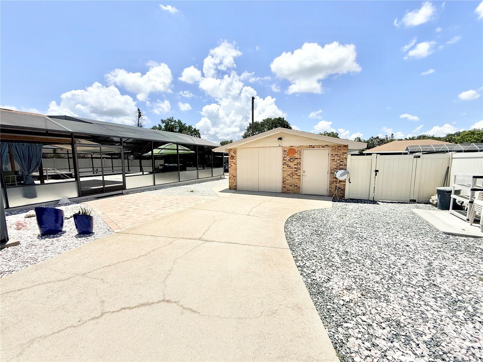 TAVARES VISTA DEL LARGO WATER PLANT SITE - Residential