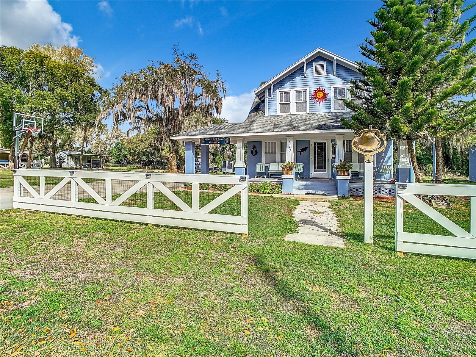 SEFFNER PARK - Residential
