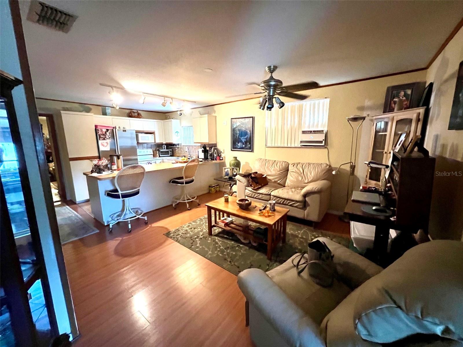 HARBOR VISTA - Residential