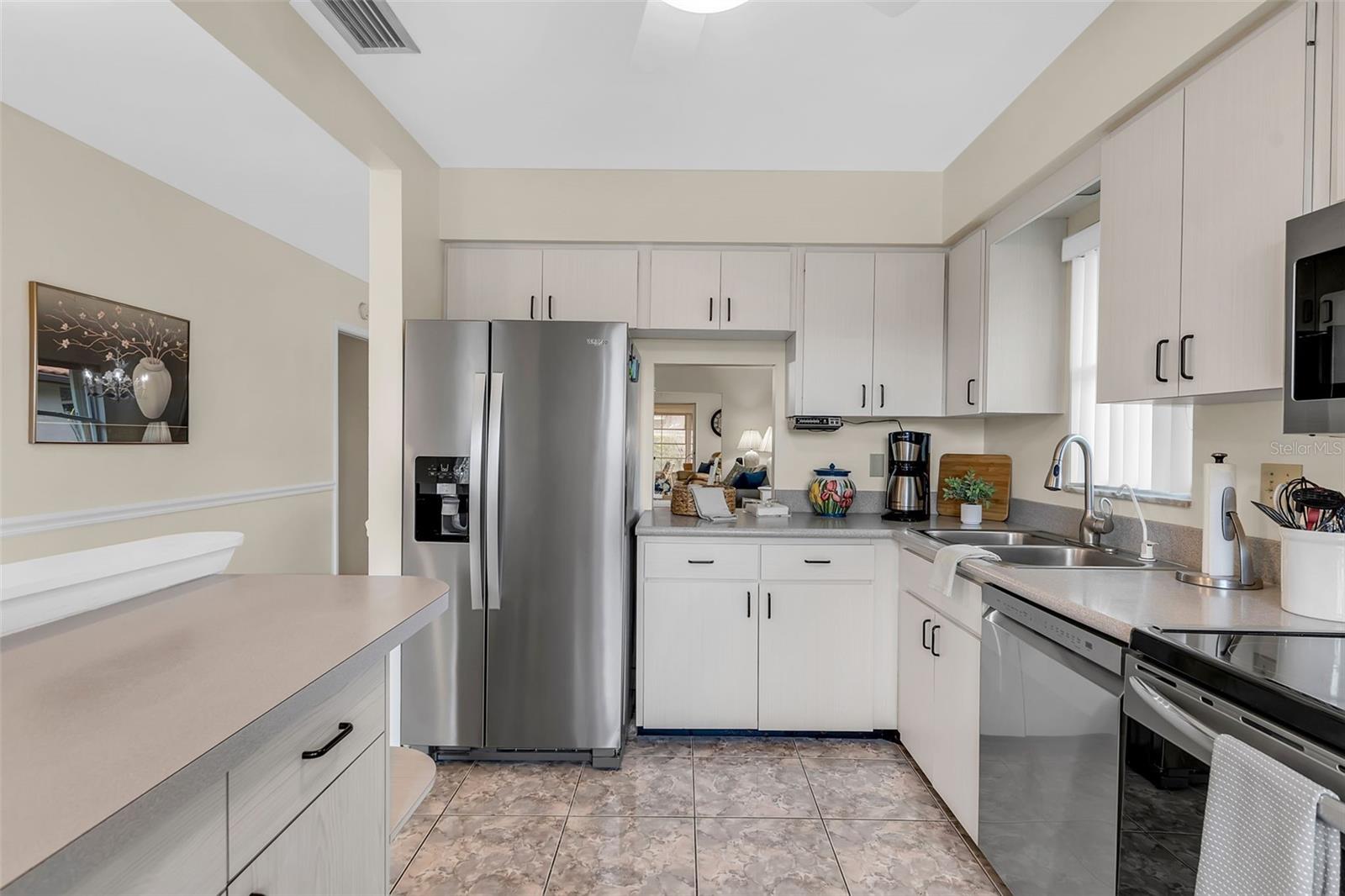 CAMBRIDGE VILLAGE - Residential
